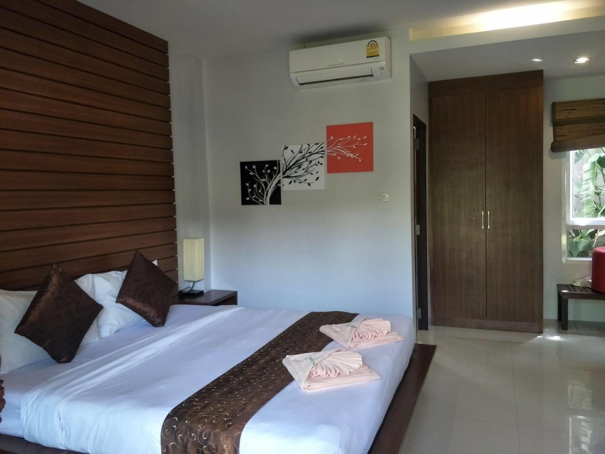 Lanta Intanin Resort - Sha Extra Plus Koh Lanta Exterior photo